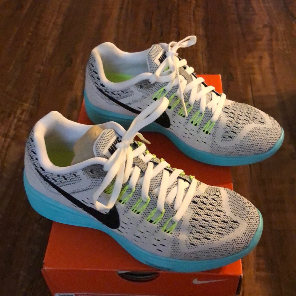 Nike Women’s Lunar Tempo